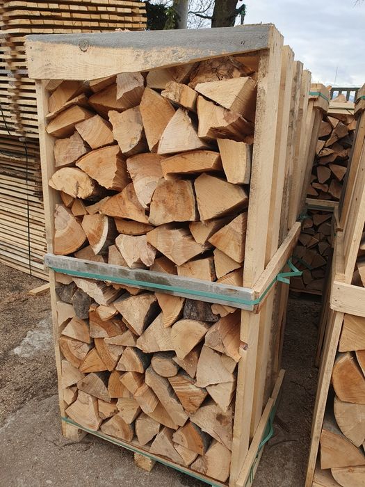 Lemn de foc de fag livrat la domiciliu