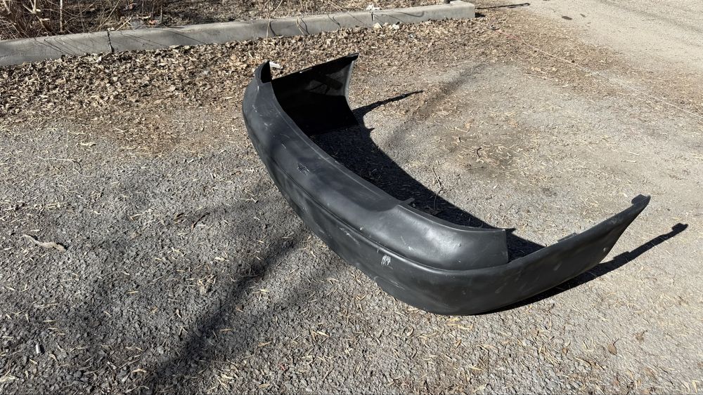 Бампер задний Mazda 626 Cronos