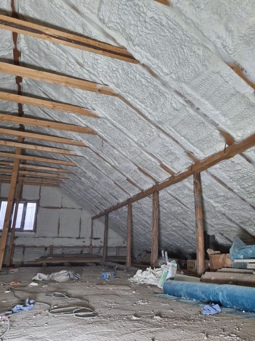 Izolatie Termica cu Spuma Poliuretanica 30 RON