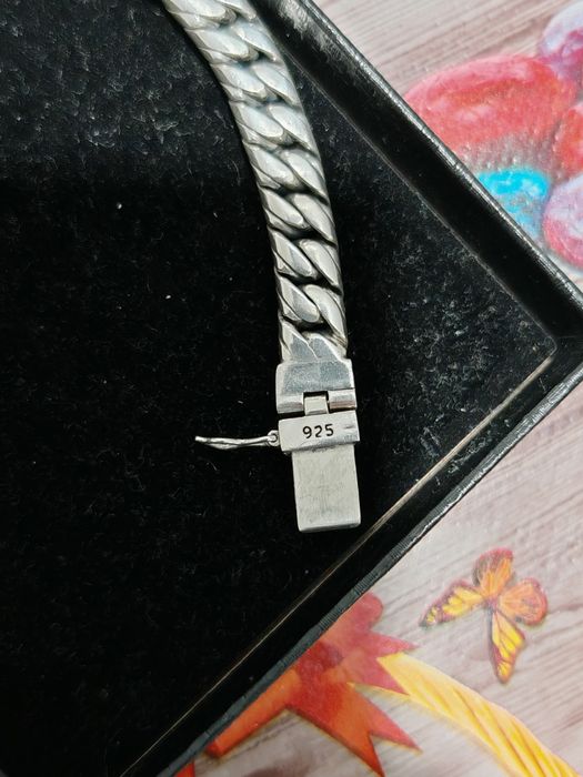 Vînd brățară argint. Lungime 20.5.cm greutate 75.90..