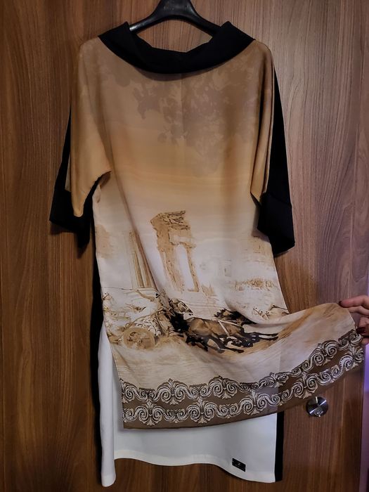 Официална рокля-XL размер  (42) чисто нова с ръкави до лактите- 150лв