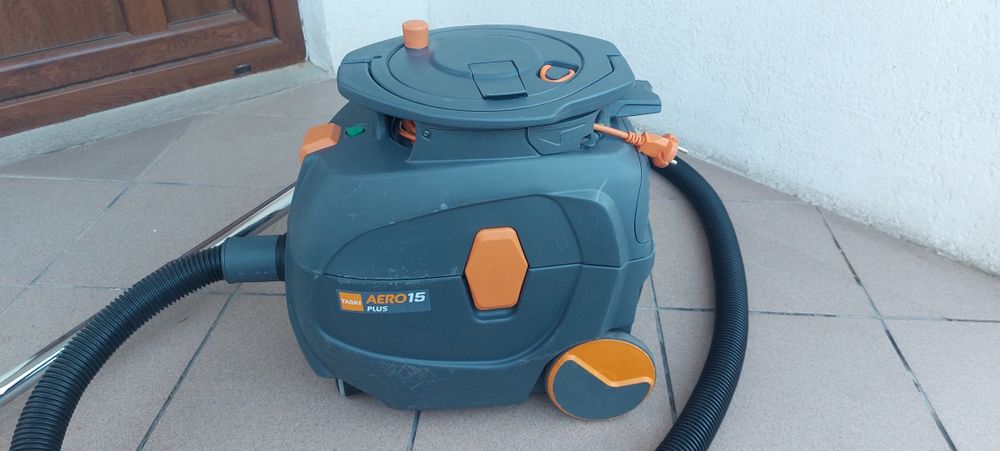 Aspirator  profesional taski aero  15 +