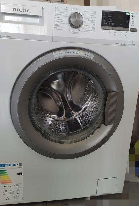 Masina de spalat rufe Arctic !