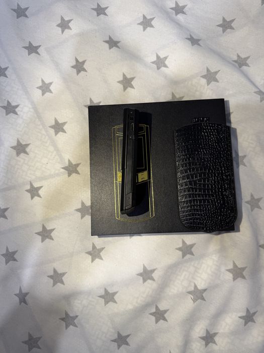 Vertu Чисто Нови Телефони Ayxta и Slider