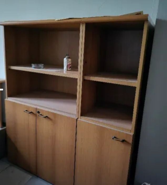 Разпродажба на употребявани офис мебели - последни бройки