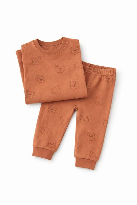 Магазин одежды >