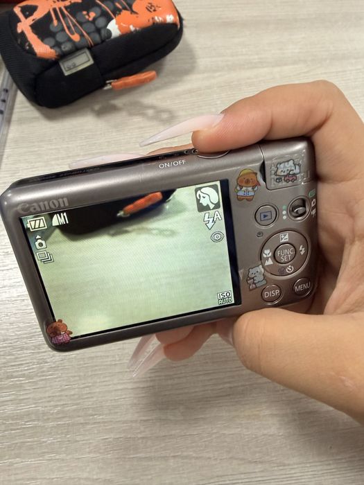 Canon ixus 120 is