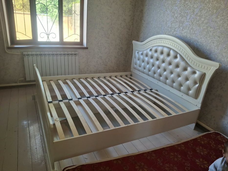 Спальный крават сатылады