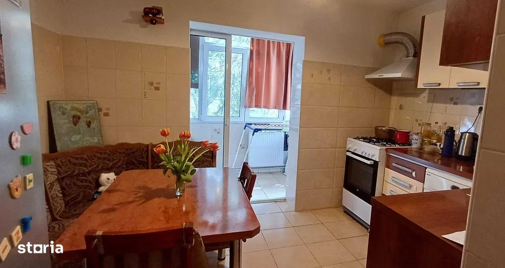 Apartament 3 camere Casa de Cultura