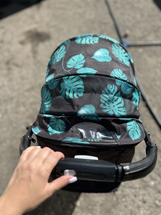 продам детскую прогулочную коляску