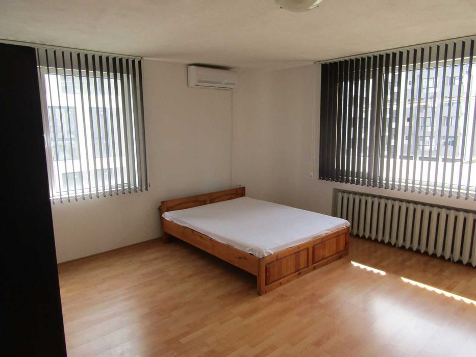 Дава се под наем Двустаен апартамент в Благоевград, Широк център - 55 кв.м за 255 € - Снимка #3