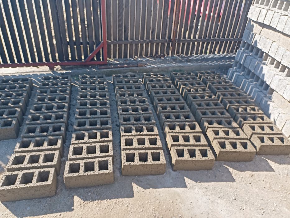 Bolțari de vanzare.