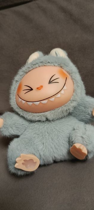 Продам лабубу оригинал мягкая игрушка