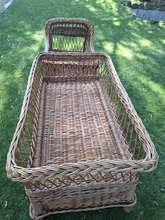 Pat Patut copii bebe bebelusi din lemn de rachita lucrat manual