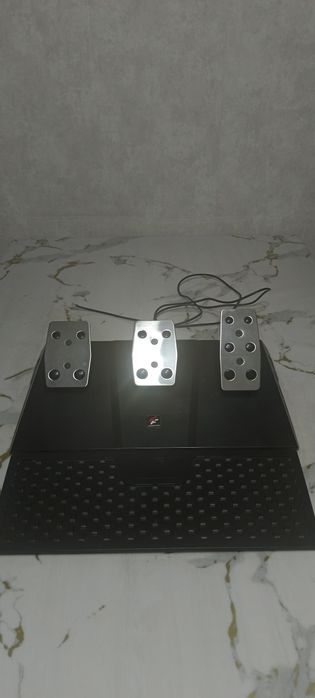 Продам игровой руль