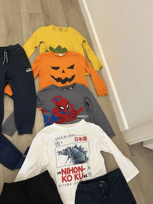 Lot haine baiat 5-6 ani