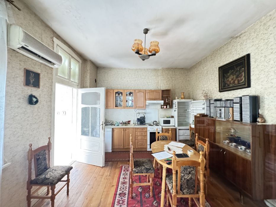 Продава се Етаж от къща в Русе, Дружба 1 - 118 кв.м за 584 €/кв.м - Снимка #15
