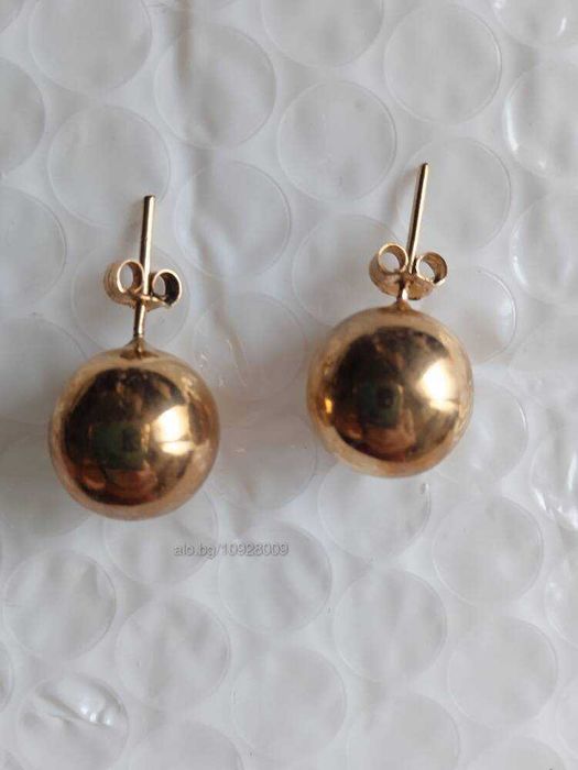 Обеци за уши и Пирсинг