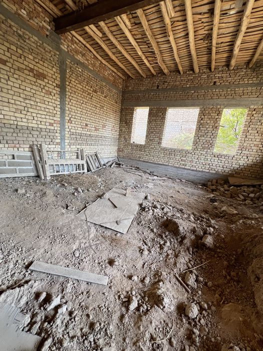 Zangiota tumani Nazarbek toʻqimachilik ( moljal reprom) 8 sotix yer uy