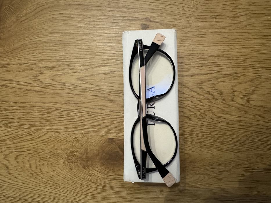 Диоптрични рамки Furla със стъкла с антирефлексно покритие