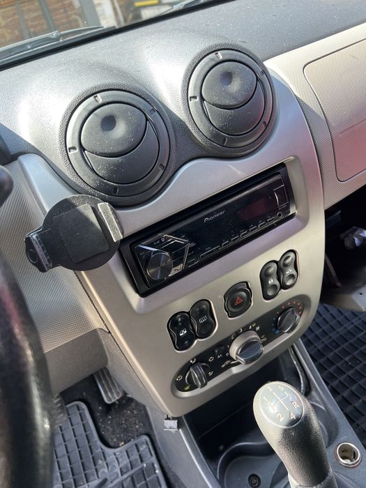 Dacia Sandero НА ЧАСТИ