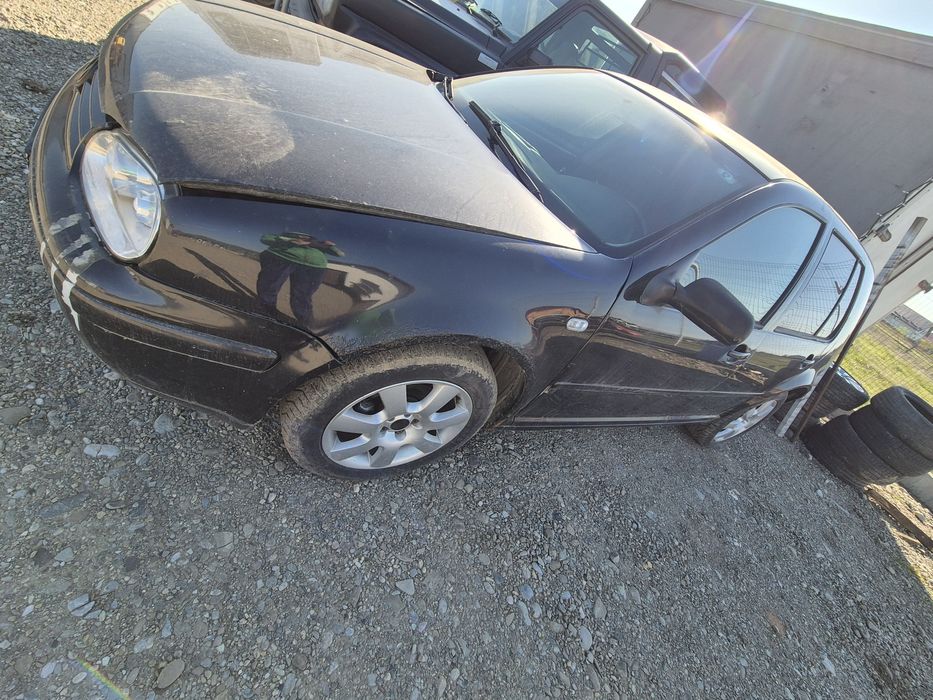 VW Golf 4,2003,stare buna.