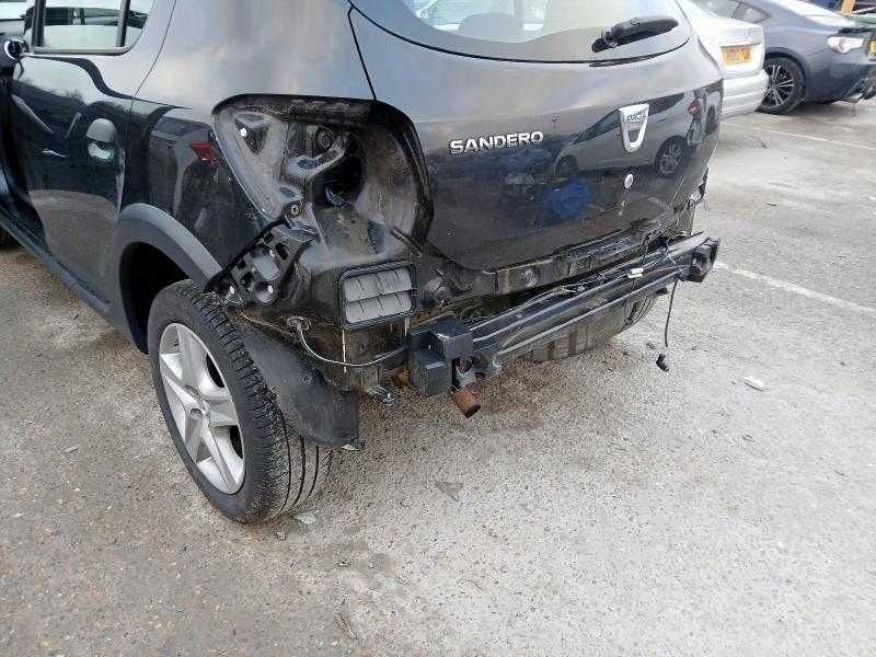 Dezmembrez Dacia Sandero 2 Stepway 0.9 tce