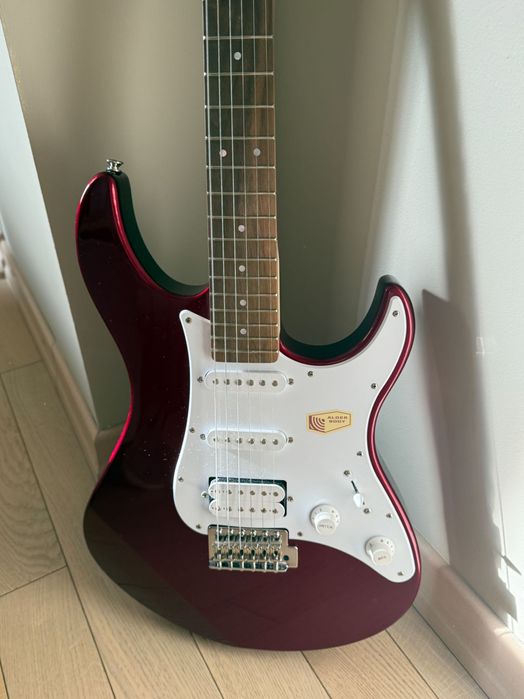 Yamaha Pacifica 112J