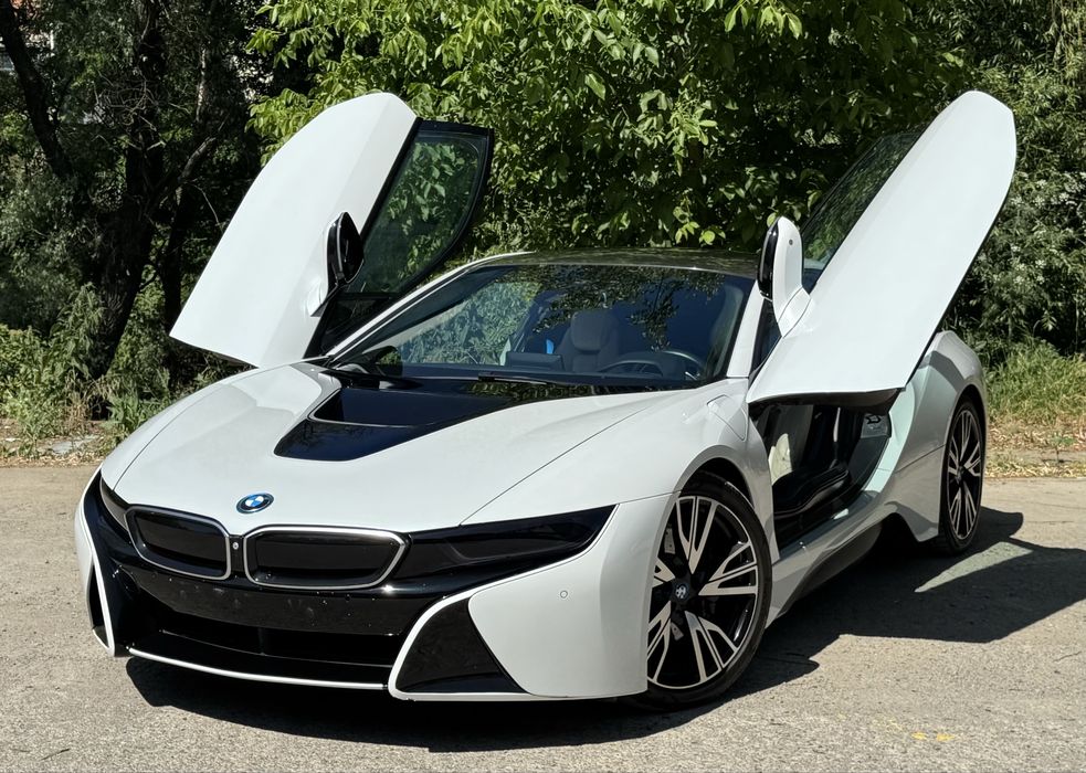BMW I8 Coupe Plug in Hybrid X-drive Cluj-Napoca • OLX.ro