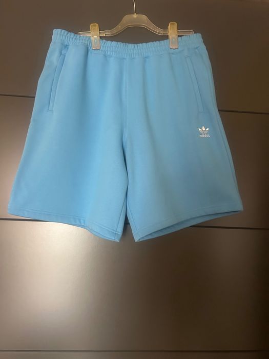 Pantaloni scurti barbati Adidas