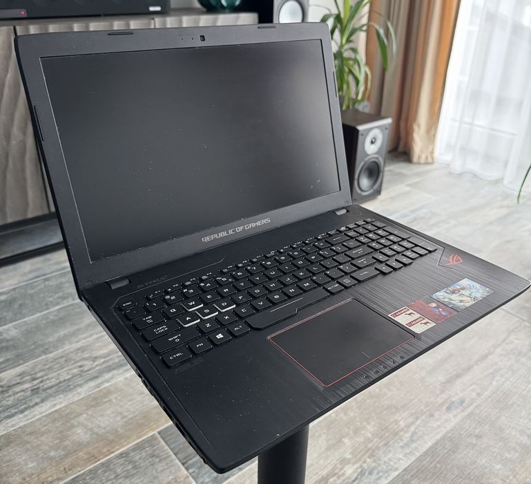 Laptop Asus ROG GL553VE i7-7700HQ 1050Ti 4G 16GB RAM 1TB schimb cu PS