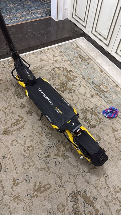 Продам электросамокат Teverun blade mini ultra