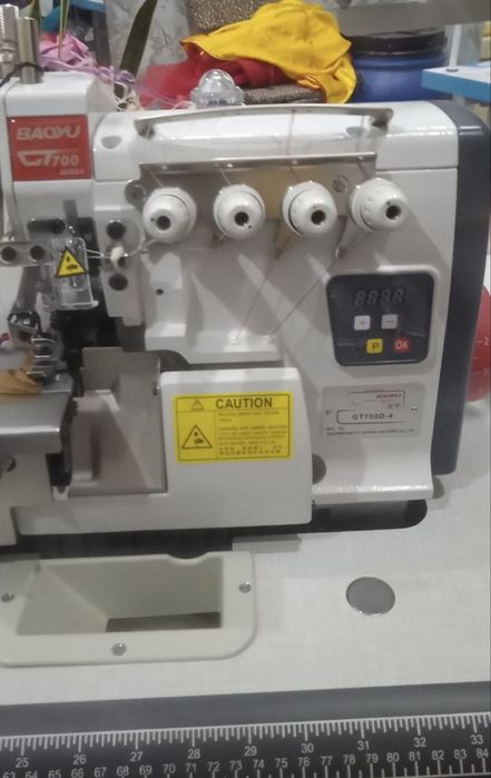 Срочно продается    Оверлок Baoyu GT -700