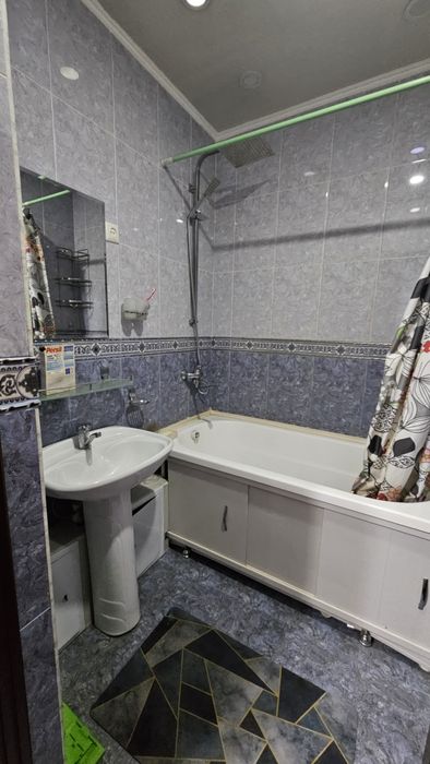 Срочно Ц-1. 2/9/9. Напротив Тата