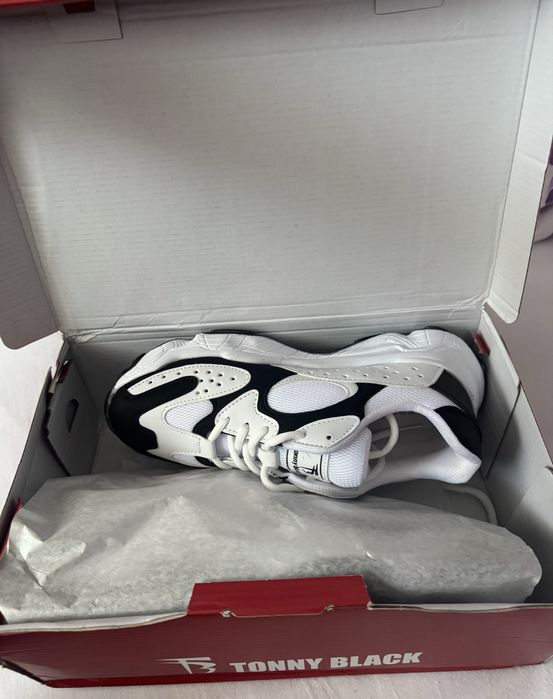 Дамски маратонки