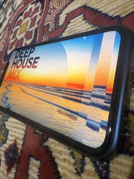 iPhone 11 64GB - Много добро състояние