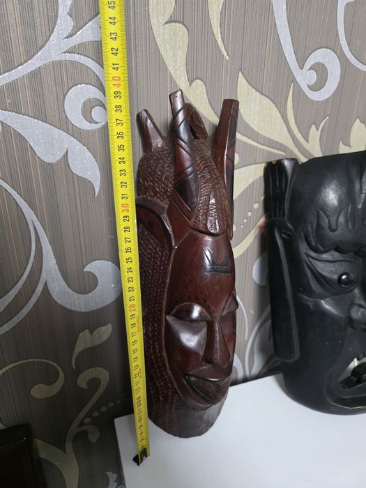 Măşti africane din lemn