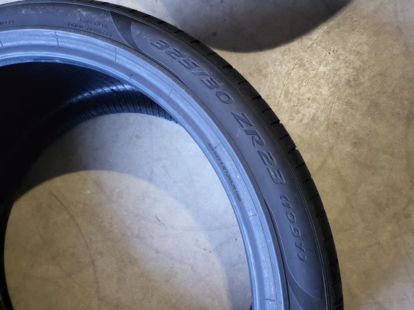 325/30/23//285/35/23 PIRELLI Lamborgini Urus