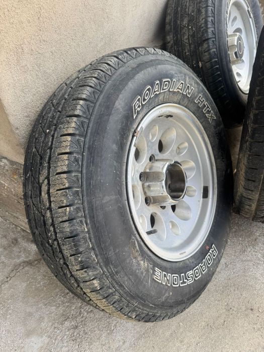 Продам шины в комлекте с дисками. 160000