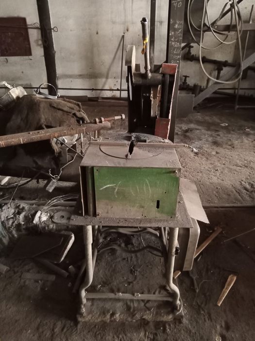 Отрезной станок.