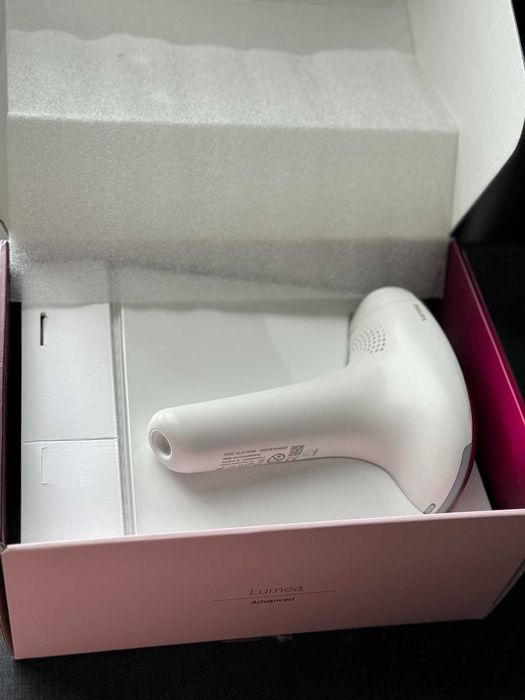 Продавам употребяван фотоепилатор Philips Lumea SC1997