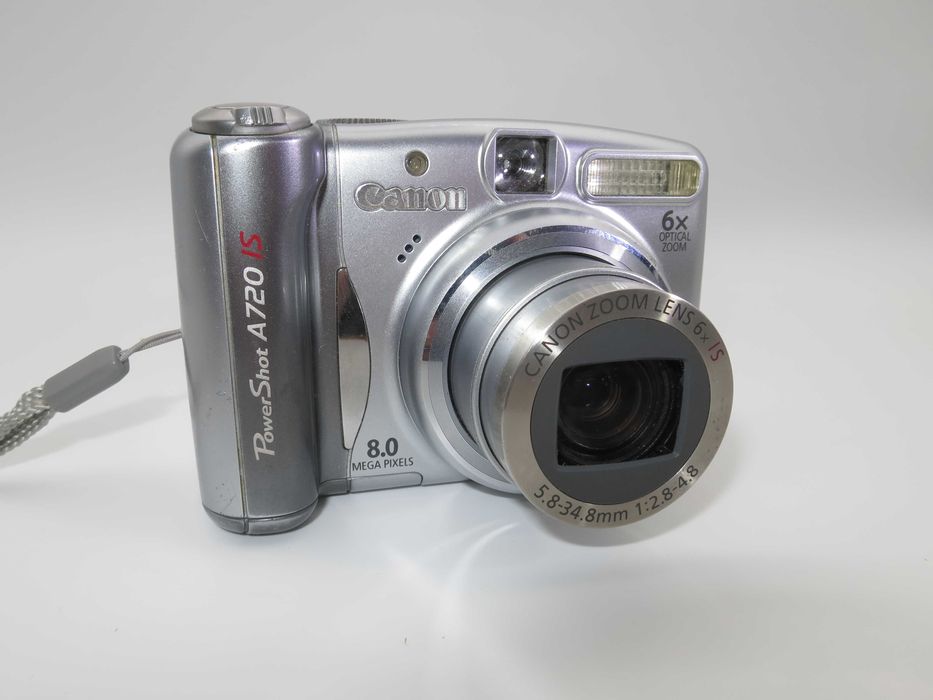 Canon PowerShot A720 компактен цифров фотоапарат, дигитална камера, в отлично състояние, тествана и работи перфектно с оригинална кутия и карта памет