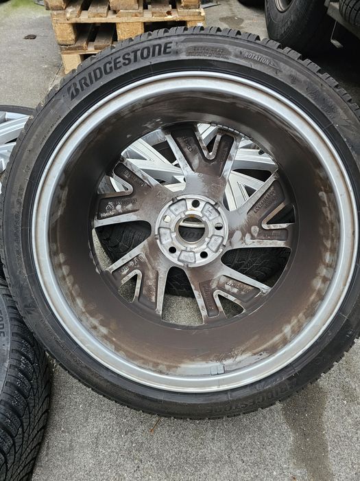 Jante originale VW R line r18 Bergamo cu cauciucuri de iarna