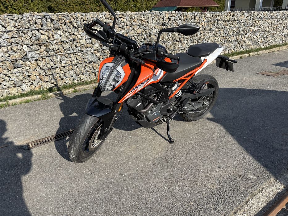 Ktm duke 125 an 2019 9.300km proprietar firma tva inclus