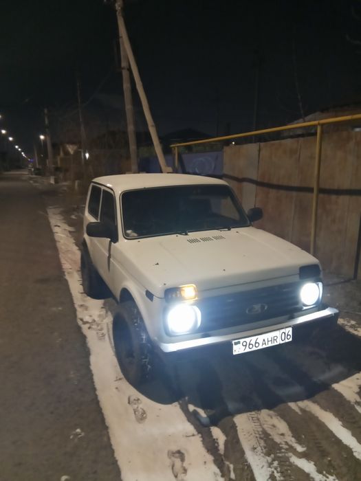 Продам ниву 4/4 полным приводом