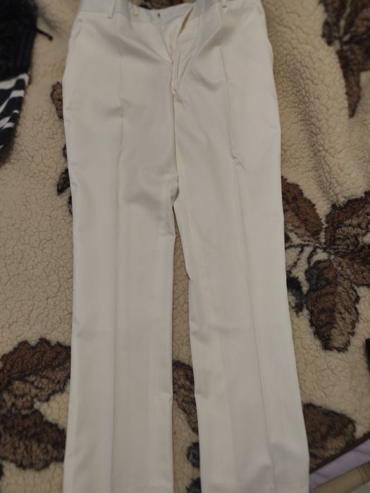 Costum elegant pentru ocazii