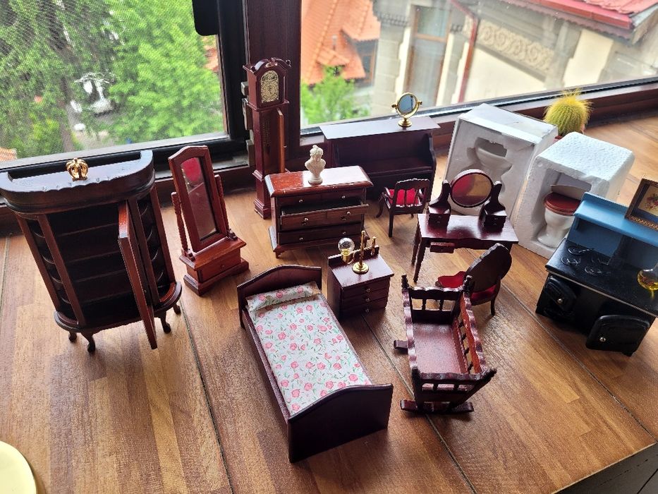 Mobila în miniatura
