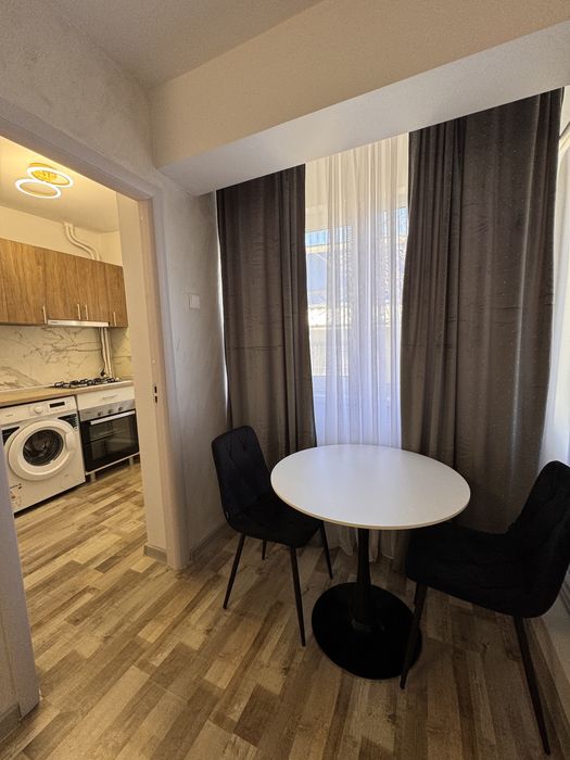 Garsoniera de inchiriat, complet renovata cu totul nou in ea