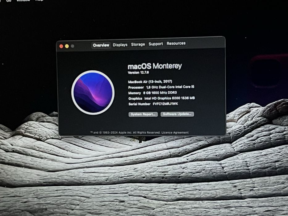 Laptop Apple Macbook Air 2017 impecabil, husa CADOU