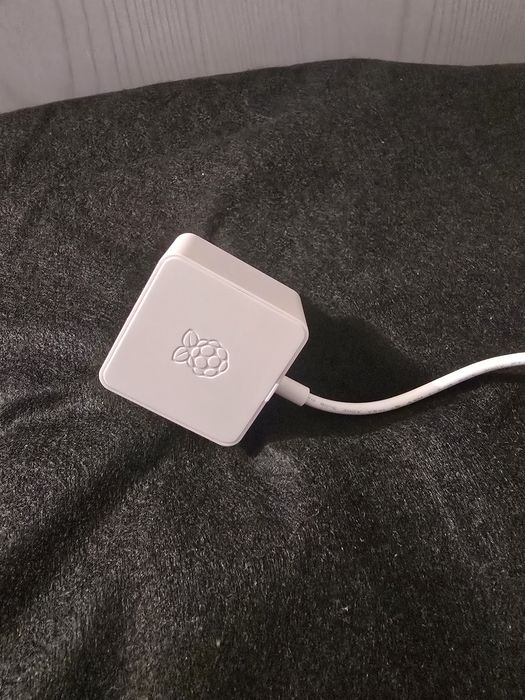 Raspberry pi 4 (4gb) cu display